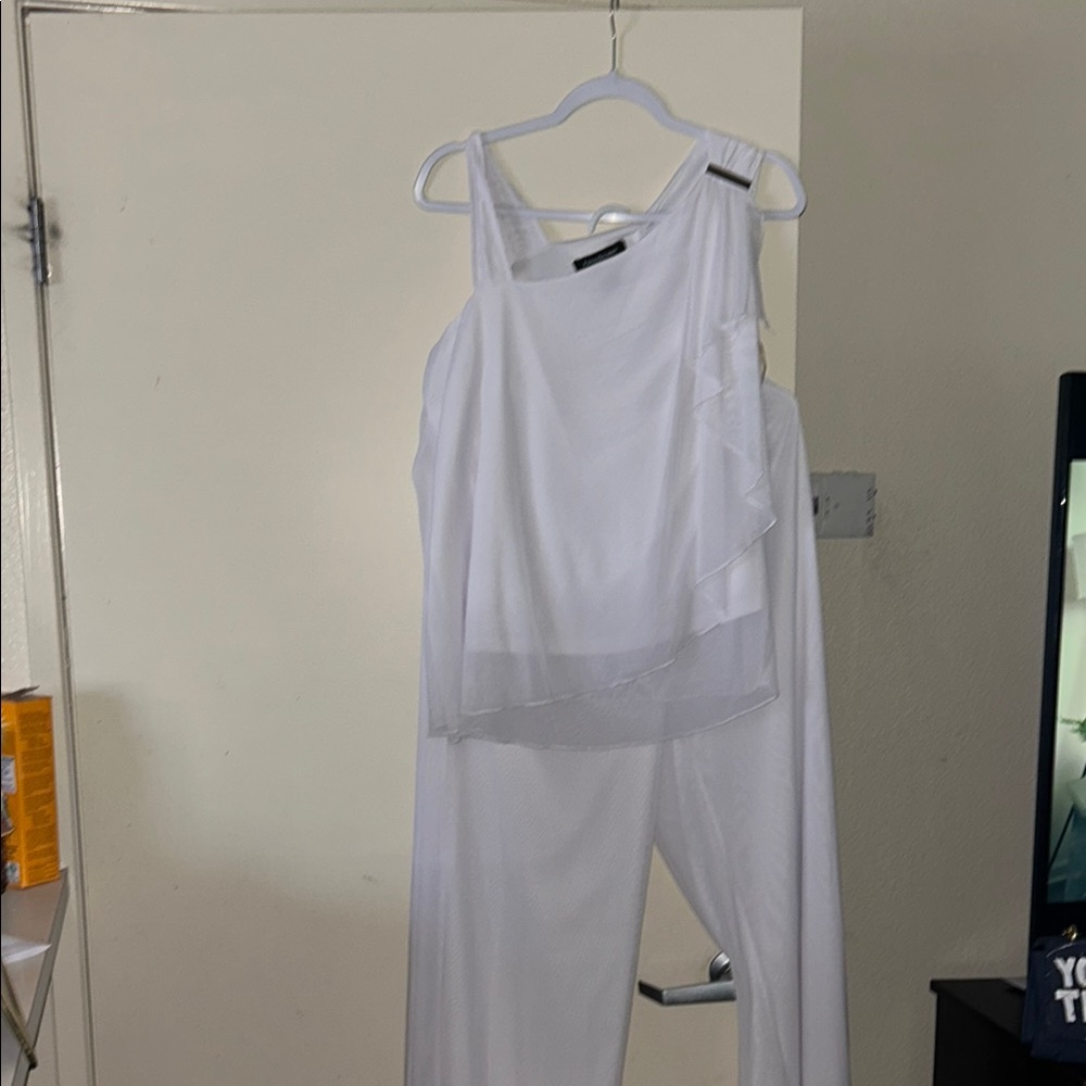 Elegant White Jumpsuit